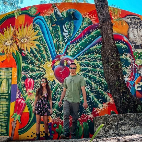 Meet your Posher - Picture 2 of 6